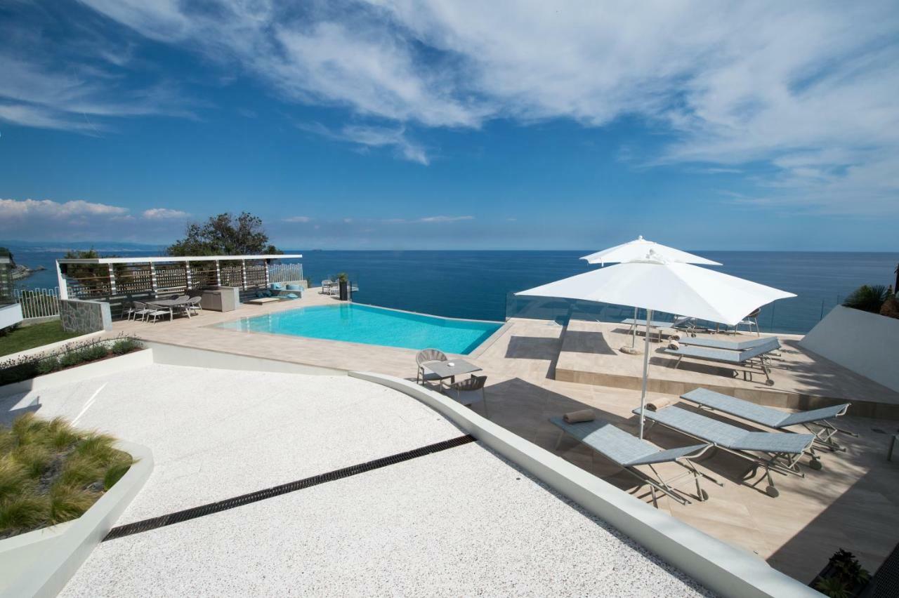 B&B Capo Torre Resort & Spa Albisola Superiore Luaran gambar